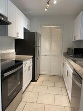 6124 Westgate Dr in Orlando, FL - Building Photo - Building Photo