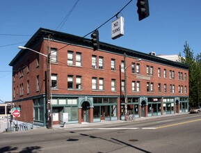 Jensen Block Apartments in Seattle, WA - Foto de edificio - Building Photo