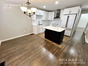 712 Kingman Dr in Charlotte, NC - Building Photo - Building Photo