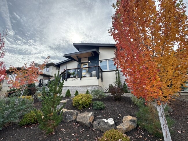 20651 Cougar Peak Dr in Bend, OR - Building Photo - Building Photo