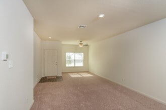 12020 Claudette St in San Antonio, TX - Building Photo - Building Photo