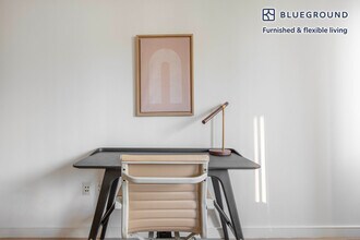 70 W 45th St in New York, NY - Building Photo - Building Photo