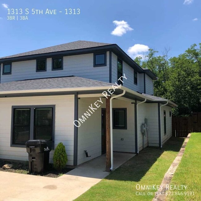 property at 1313 S 5th Ave