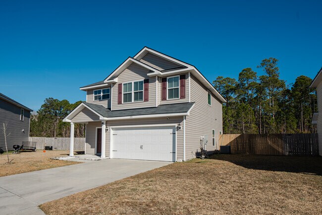 221 Gambrell Rd in Hinesville, GA - Building Photo - Building Photo