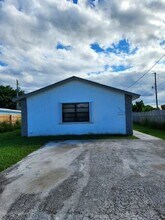 1565 W 36th St in West Palm Beach, FL - Building Photo - Building Photo