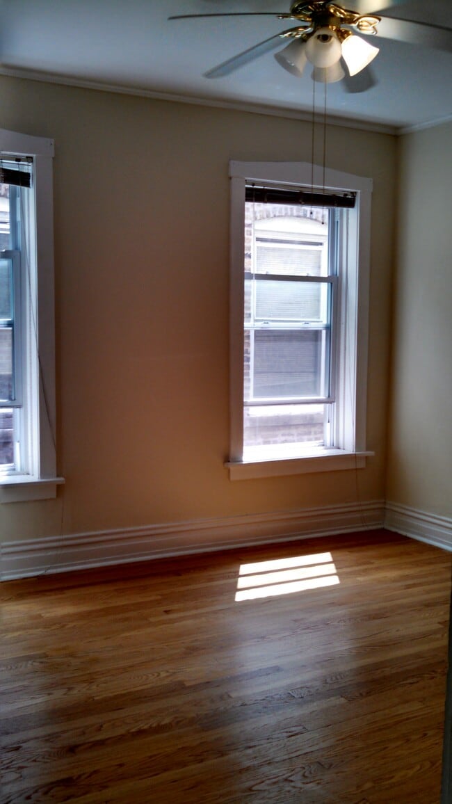 1257 W Arthur Ave, Unit #3 in Chicago, IL - Building Photo - Building Photo