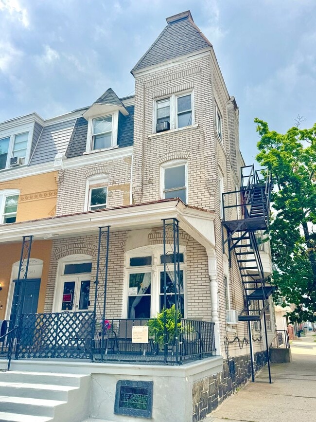 property at 501 W Allen St