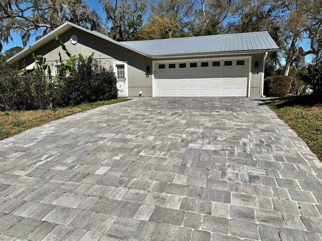 104 Falcon Rd in St. Augustine, FL - Building Photo - Building Photo