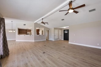 315 Comet in Lakeway, TX - Building Photo - Building Photo