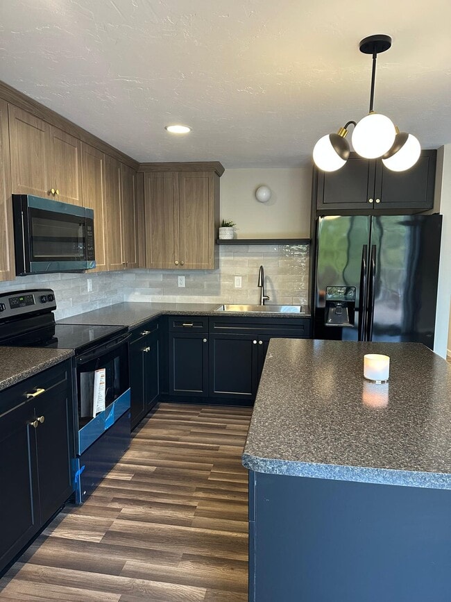 1414 S Rebecca Ln in Appleton, WI - Building Photo - Building Photo