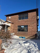 163 st Ave in Flushing, NY - Building Photo