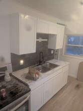 3248 E 12th Ave in Columbus, OH - Building Photo - Building Photo