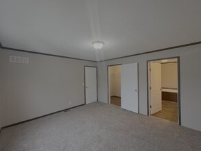 408 Shummard Branch in Oxford, MI - Building Photo - Building Photo