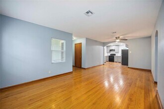 6961 Peyton St in Houston, TX - Building Photo - Building Photo