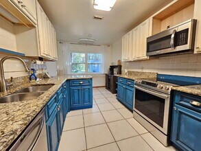 819 Glencove Ave NW in Palm Bay, FL - Building Photo - Building Photo