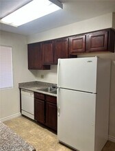 5350 River Glen Dr in Las Vegas, NV - Building Photo - Building Photo