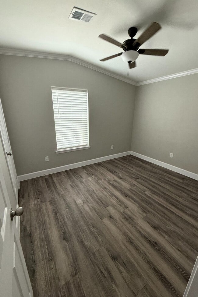 property at 3114 Shady Creek Ln