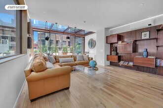 18 Harrison St in New York, NY - Foto de edificio - Building Photo