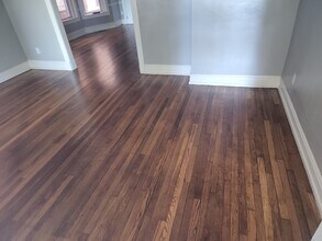 3916 Clark Ave, Unit 1st Level in Kansas City, MO - Foto de edificio - Building Photo