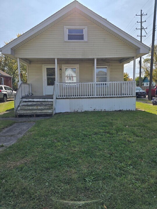 3400 Fulton St in Saginaw, MI - Building Photo