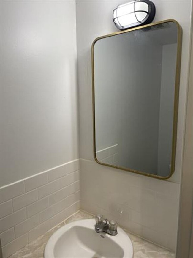 189 Park Ave-Unit -Apt 2 in Delaware, OH - Building Photo - Building Photo