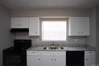 2118 Scotty Ct in Little Rock, AR - Building Photo - Building Photo