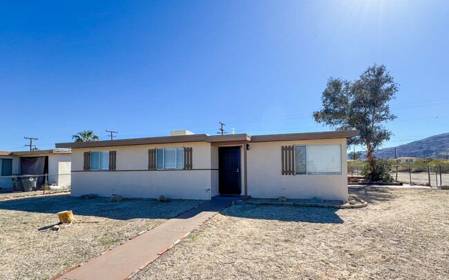 74709 Serrano Dr in Twentynine Palms, CA - Building Photo - Building Photo