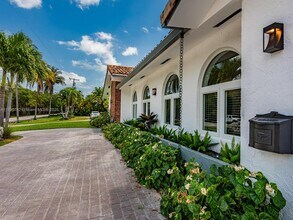1036 Lugo Ave in Coral Gables, FL - Building Photo - Building Photo