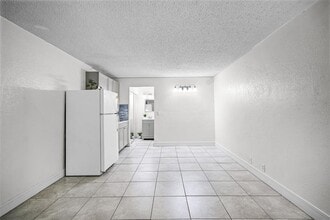 43420 US-27 in Davenport, FL - Building Photo - Building Photo