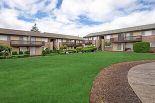 Shannon South in Seatac, WA - Building Photo