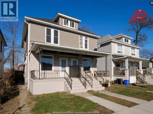 1080 Niagara St in Windsor, ON - Foto de edificio - Building Photo