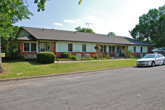 Azle Village Apartments in Azle, TX - Building Photo - Building Photo