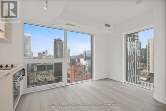 82-2782 Dalhousie St in Toronto, ON - Building Photo - Building Photo