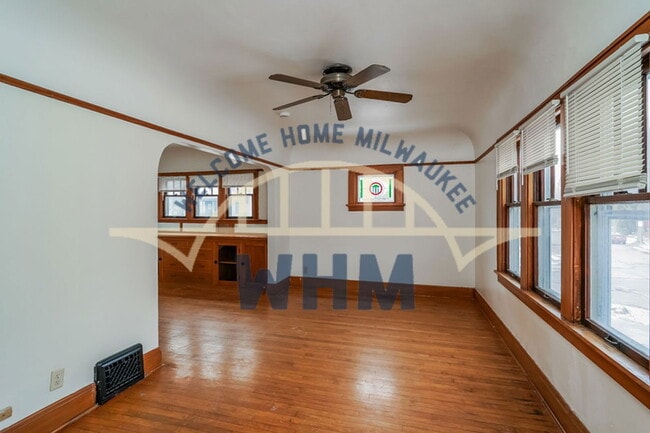 1603 E Hampshire St in Milwaukee, WI - Building Photo - Building Photo