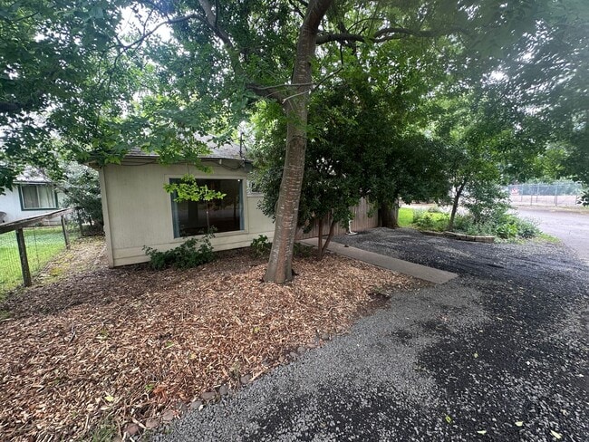 property at 2050 Laburnum Ave