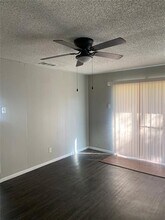 6816 Balalaika Rd in Dallas, TX - Building Photo - Building Photo