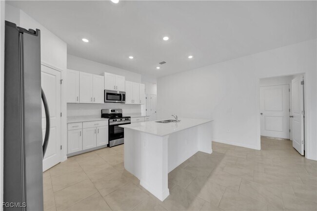 4127 Granita Ct in North Fort Myers, FL - Building Photo - Building Photo