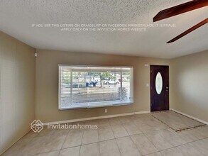5801 Grove St S in St. Petersburg, FL - Building Photo - Building Photo
