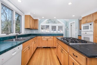 445 Glen Rd in Weston, MA - Building Photo - Building Photo