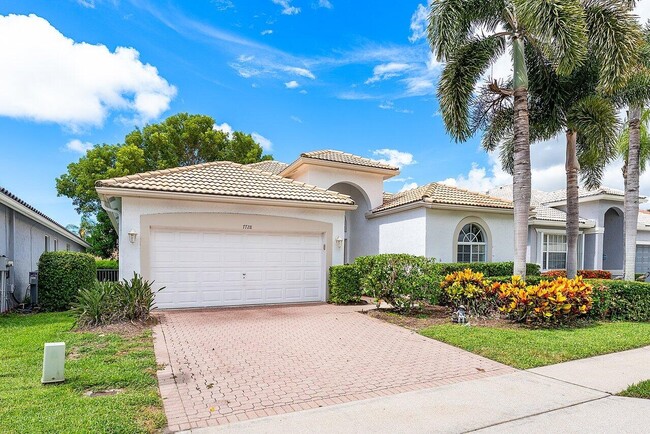 7728 Edinburough Ln in Delray Beach, FL - Building Photo - Building Photo