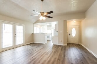 5312 Lynngate Dr in Spring, TX - Building Photo - Building Photo