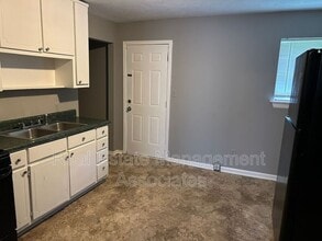 413 E Central Ave in Griffin, GA - Building Photo - Building Photo