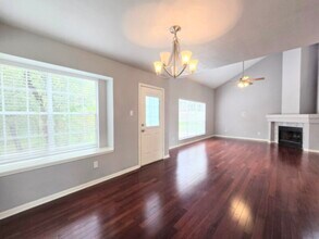 5823 Timber Star in San Antonio, TX - Building Photo - Building Photo