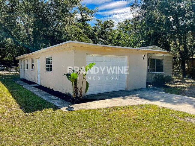 5711 N 43rd St in Tampa, FL - Building Photo - Building Photo