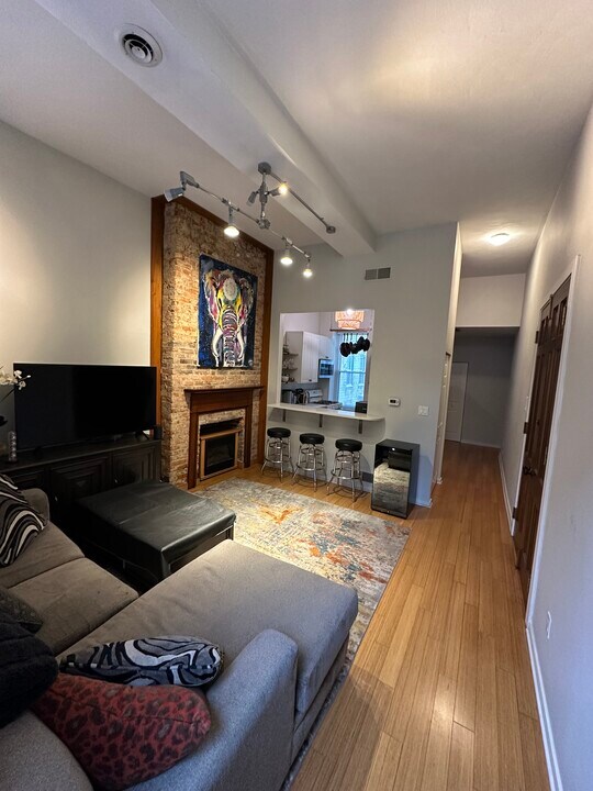 602 Lockhart St in Pittsburgh, PA - Building Photo