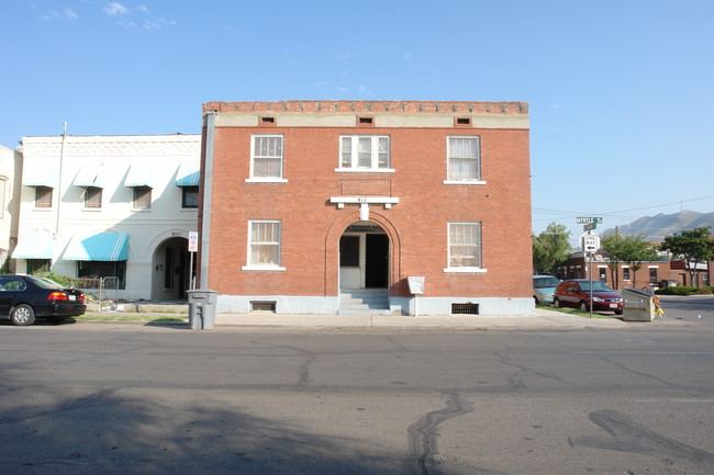 John Carmon Apartments in El Paso, TX - Building Photo - Building Photo