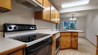 20026 Vikings Crest NE in Poulsbo, WA - Building Photo - Building Photo