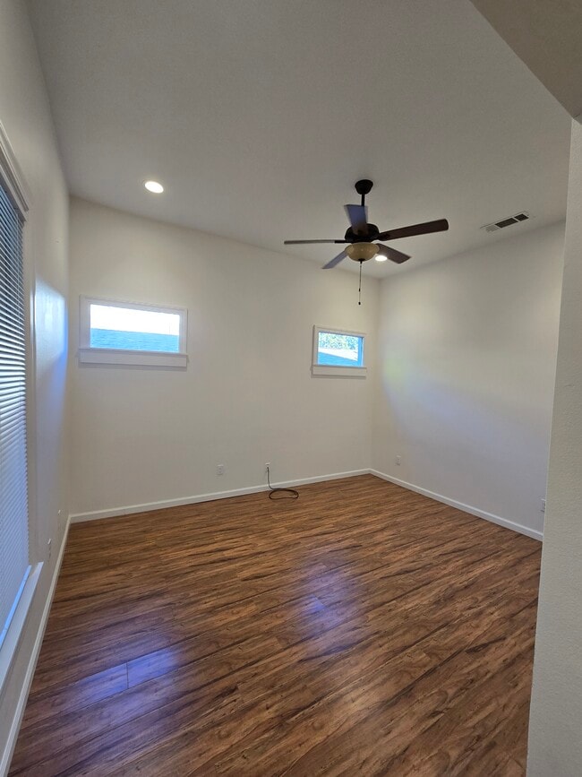 2315 1/2 L St in Sacramento, CA - Building Photo - Building Photo