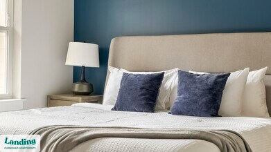 1880 Maple Dr NW, Unit 111 in Kennesaw, GA - Foto de edificio - Building Photo