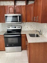 745 Centerwood St in West Babylon, NY - Building Photo - Building Photo
